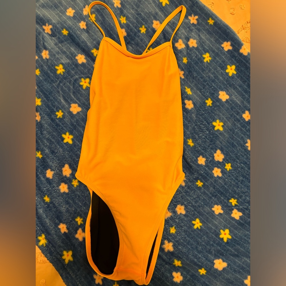 Jolyn swimsuit size 28!!